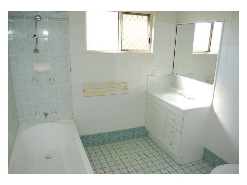 6 Foxwood Avenue, Wangan QLD 4871