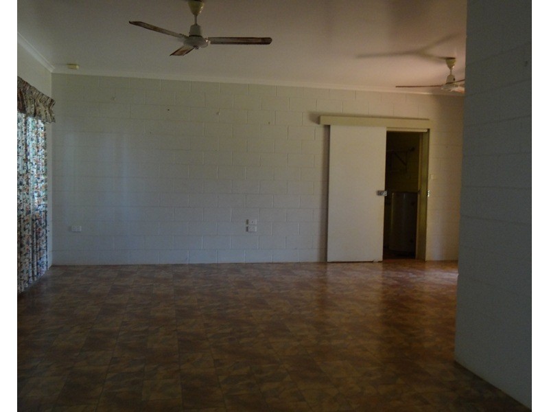 6 Foxwood Avenue, Wangan QLD 4871