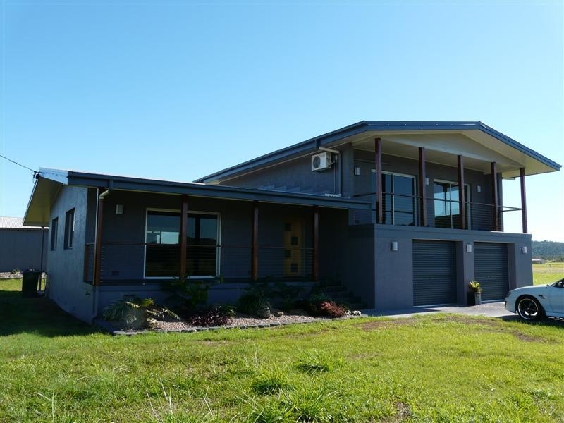 233 Etty Bay Road, Etty Bay QLD 4858