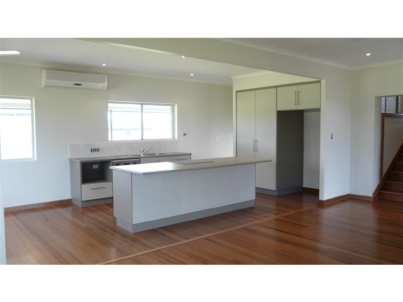 233 Etty Bay Road, Etty Bay QLD 4858