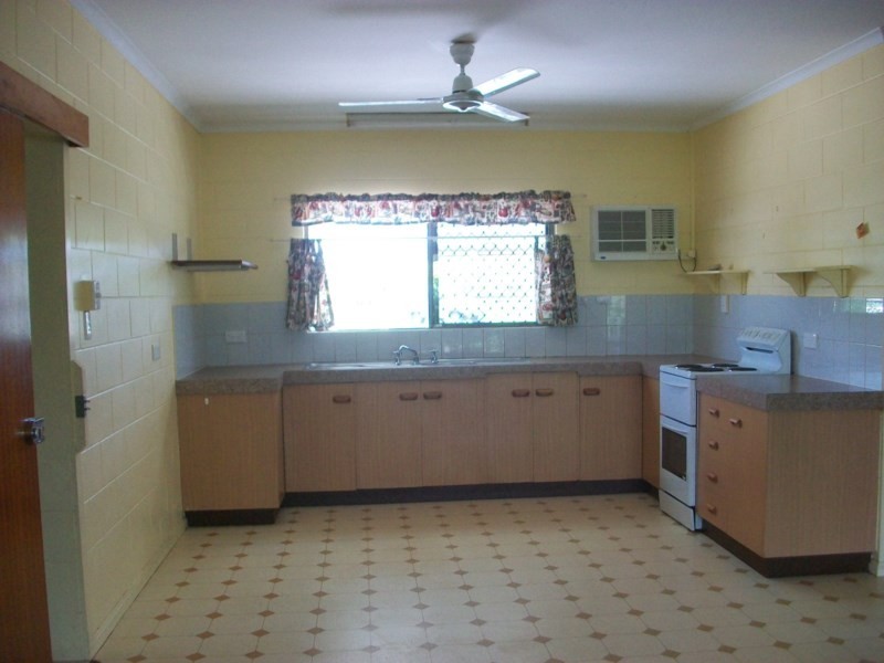 2/3 Breffni Street, Innisfail Estate QLD 4860