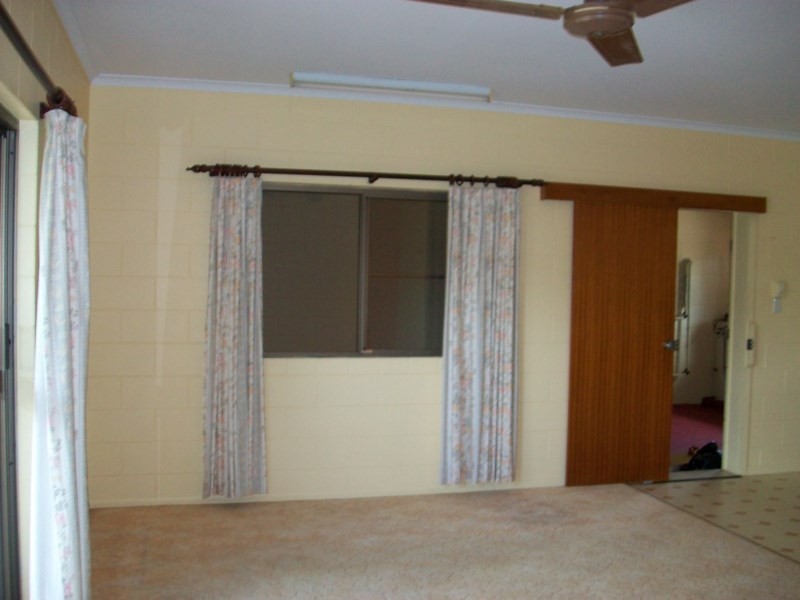 2/3 Breffni Street, Innisfail Estate QLD 4860