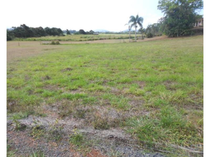 389B PALMERSTON HWAY, O’briens Hill QLD 4860