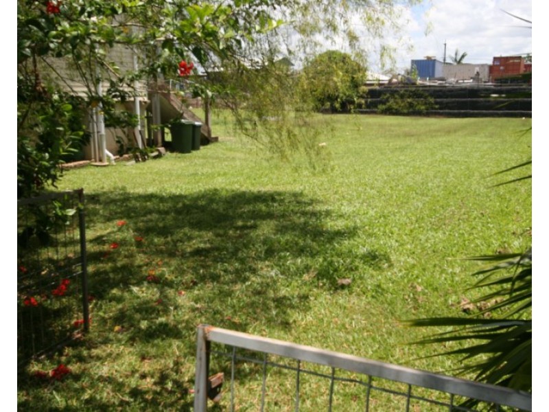 12 Charles Street, Innisfail QLD 4860