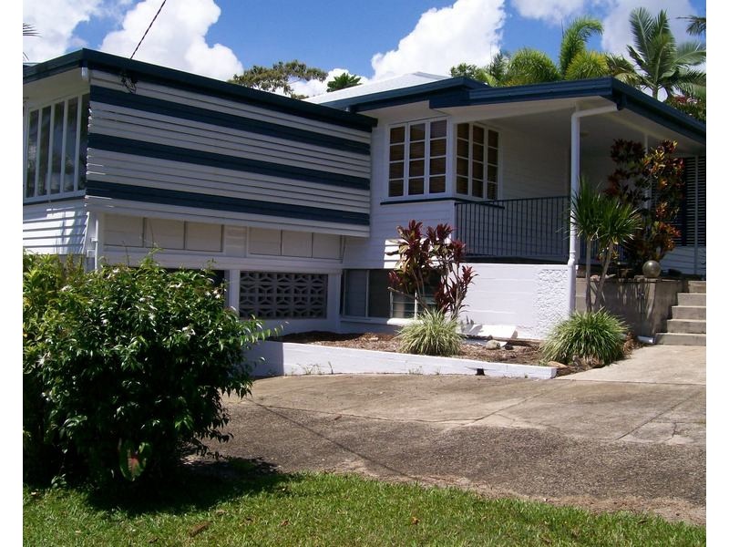 18 Hickey Street, East Innisfail QLD 4860