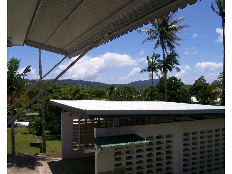 18 Hickey Street, East Innisfail QLD 4860