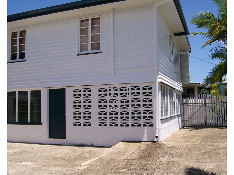 18 Hickey Street, East Innisfail QLD 4860