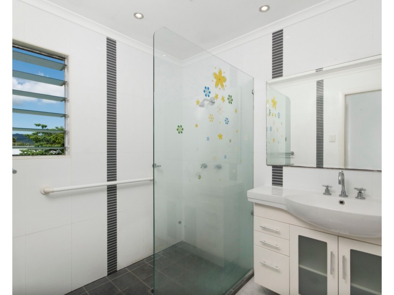 11 Seymour Street, Innisfail Estate QLD 4860