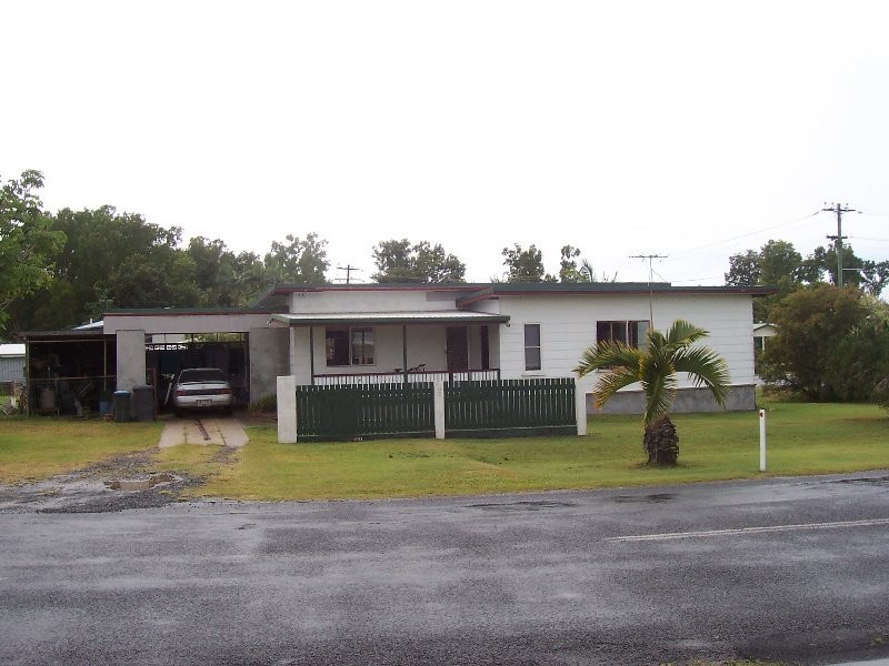 15 Bay Road, Innisfail QLD 4860