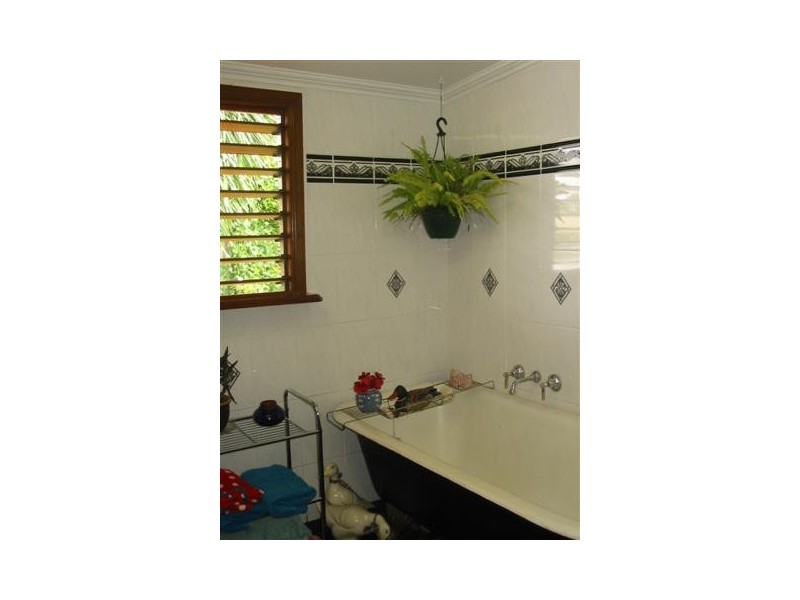 18 Hynes St South Johnstone, Innisfail QLD 4860