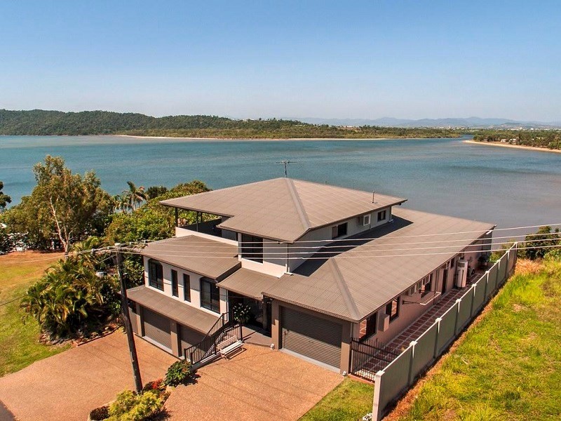 11 maria, Flying Fish Point QLD 4860