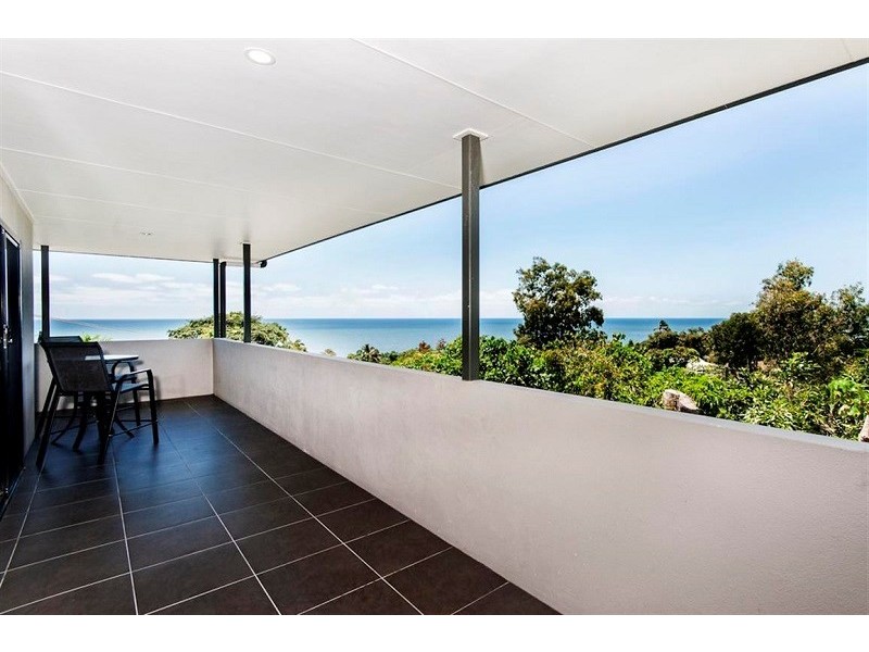 11 maria, Flying Fish Point QLD 4860