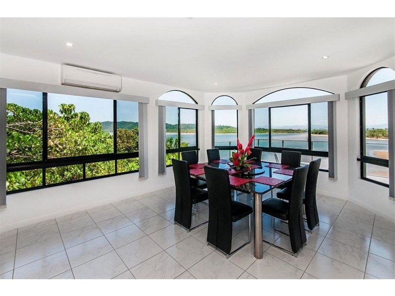 11 maria, Flying Fish Point QLD 4860