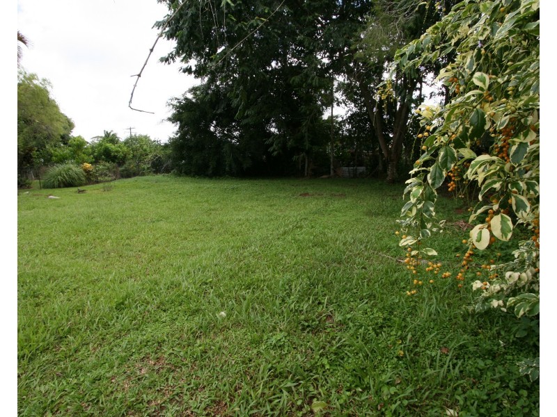 6 Alba Street, East Innisfail QLD 4860