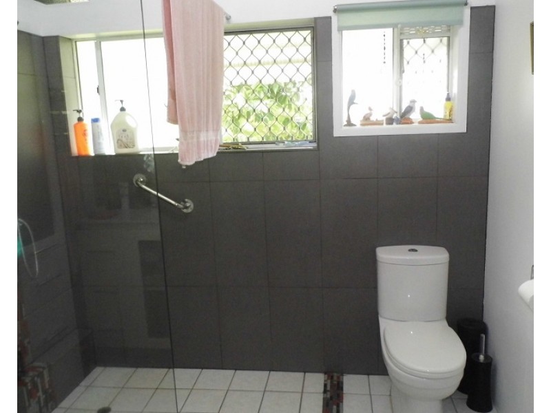 73 August Moon Caravan Park, Mourilyan QLD 4858