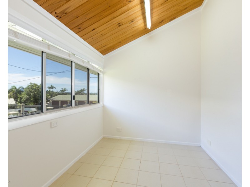 15 Benwell Street, East Innisfail QLD 4860