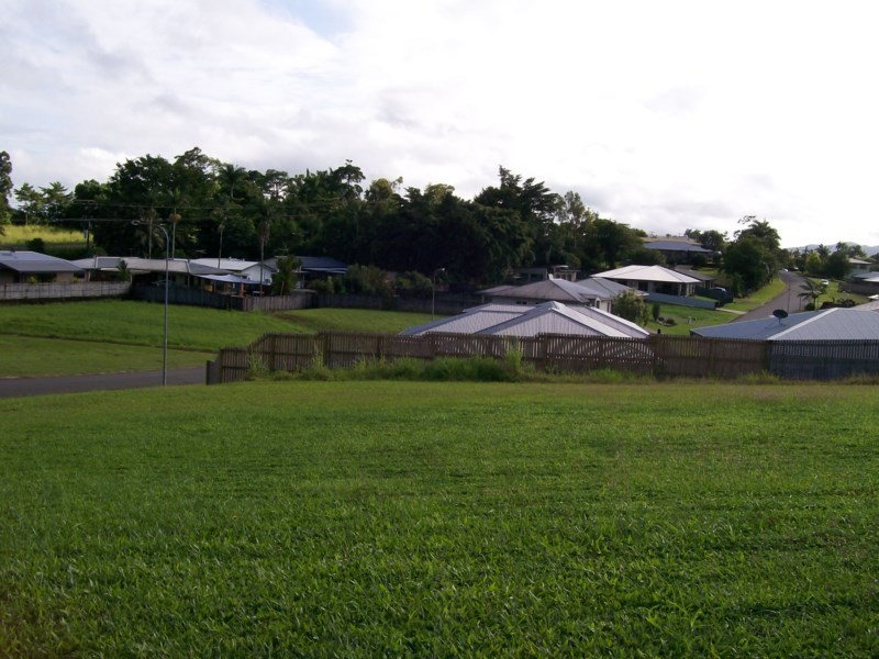 24 Belvedere Avenue, Belvedere QLD 4860