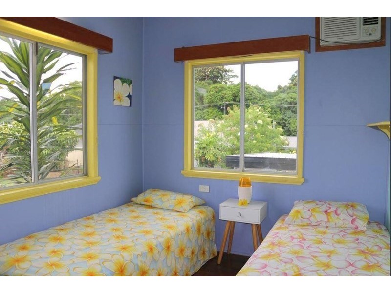 10 Hargreave Street, Kurrimine Beach QLD 4871