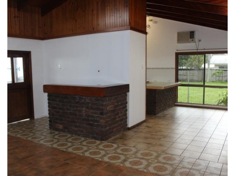 18 Feldt Street, Innisfail QLD 4860