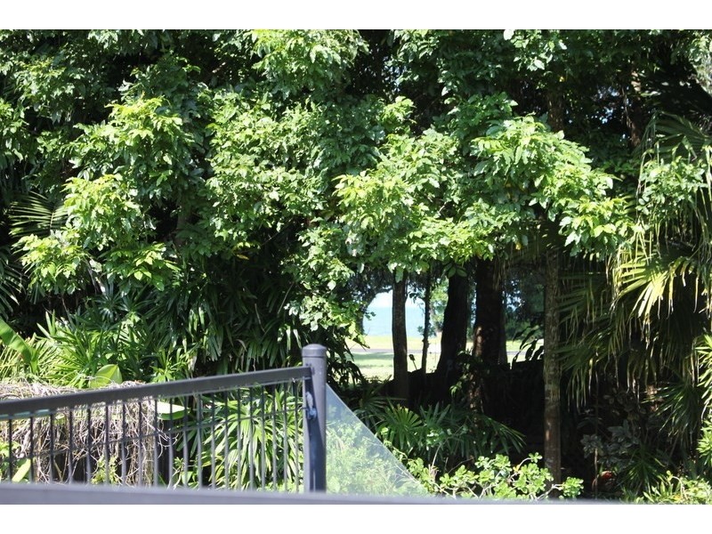 4A Maud Street, Flying Fish Point QLD 4860