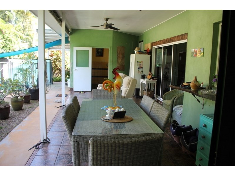 4A Maud Street, Flying Fish Point QLD 4860