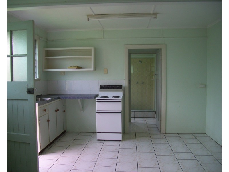 4 Annie Street, East Innisfail QLD 4860