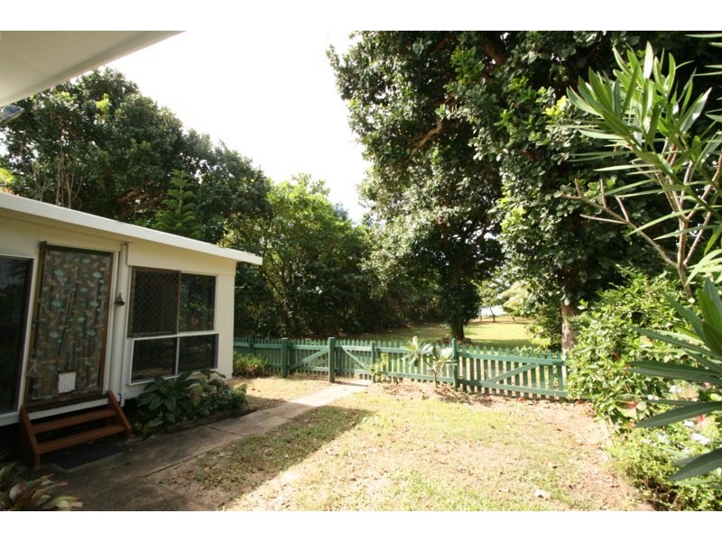 19 Inarlinga Road, Cowley Beach QLD 4871