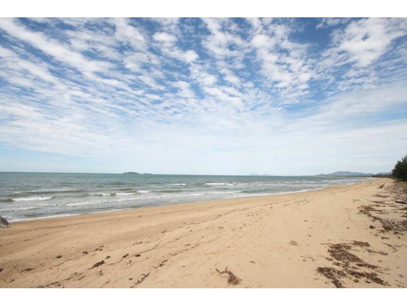 19 Inarlinga Road, Cowley Beach QLD 4871