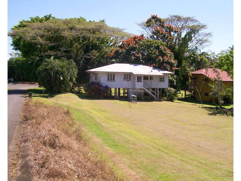 13 Coronation Drive, East Innisfail QLD 4860