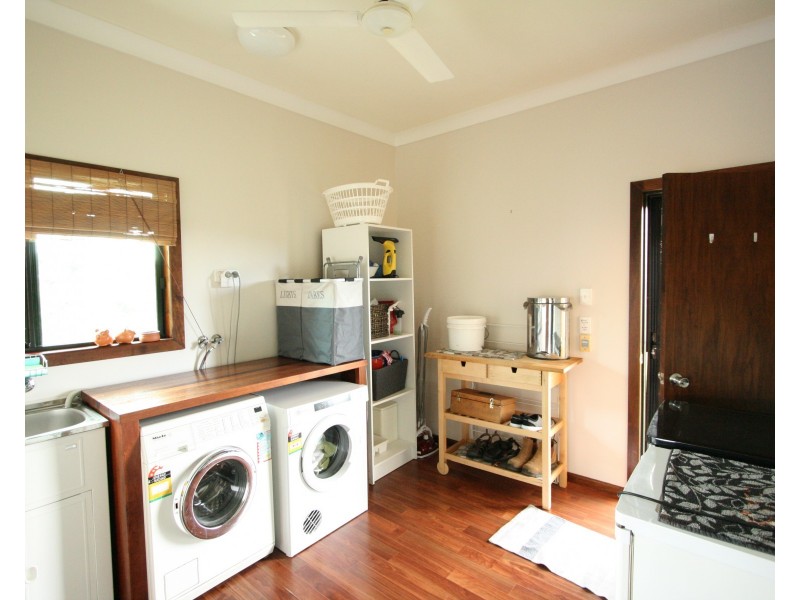 25 La Rocca Close, Etty Bay QLD 4858