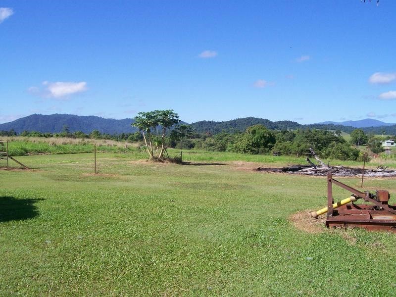 3 Brincat Road, Utchee Creek QLD 4871