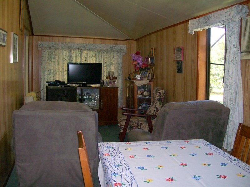 3 Brincat Road, Utchee Creek QLD 4871