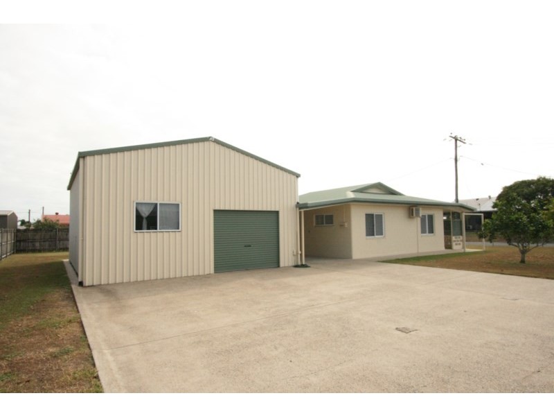 2 Schmidt Street, Etty Bay QLD 4858