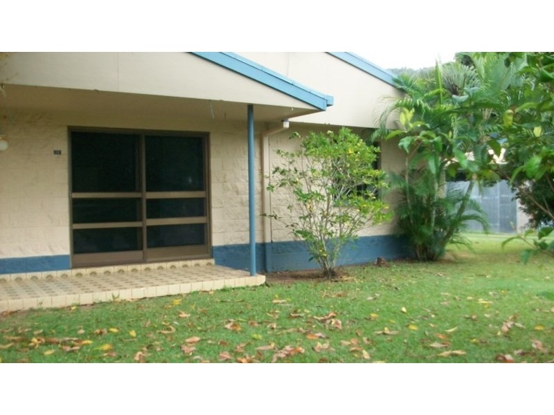 2/19 Feldt Street, Flying Fish Point QLD 4860