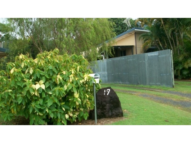 2/19 Feldt Street, Flying Fish Point QLD 4860