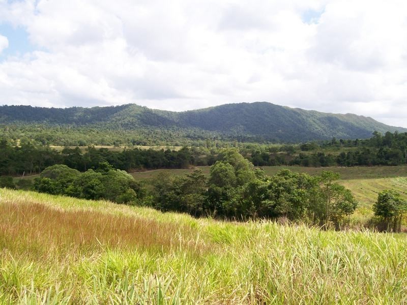 12 Dobbin Road, Warrubullen QLD 4871