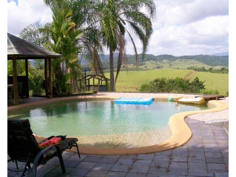 31 Donkin Road, Utchee Creek QLD 4871