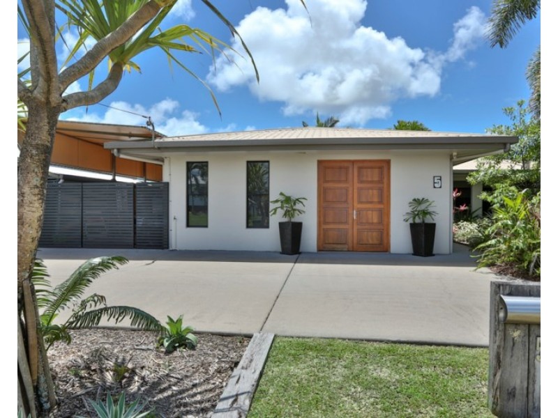 5 Peter Street, Cullinane QLD 4860