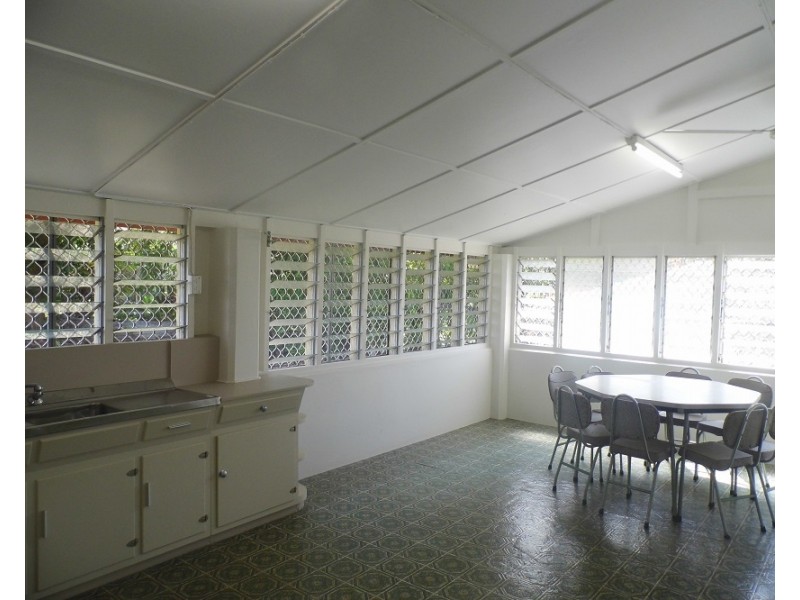 11 HAWTHORNE, Kurrimine Beach QLD 4871