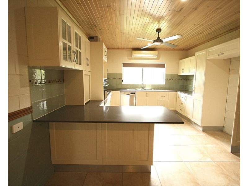 27 martinuzzi Close, New Harbourline QLD 4858