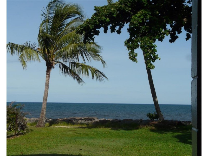 16 Feldt, Flying Fish Point QLD 4860