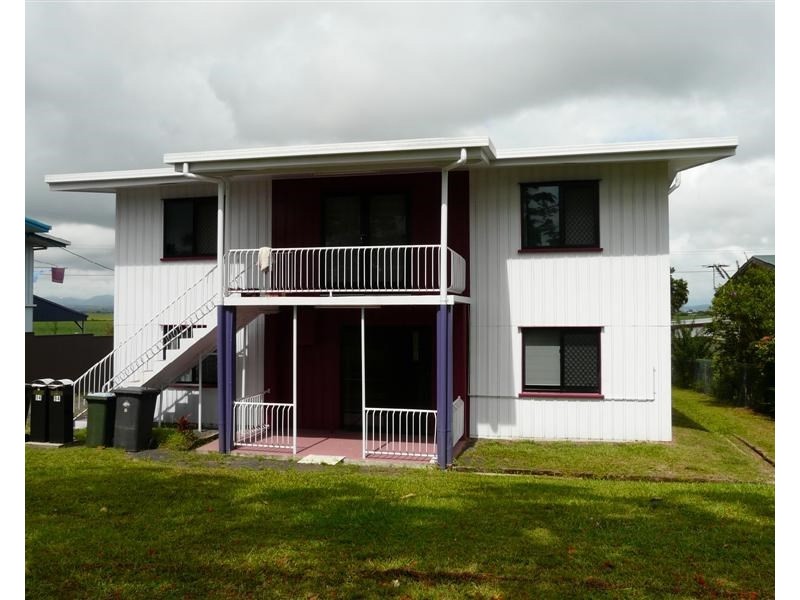 2/94 River Avenue, Innisfail QLD 4860