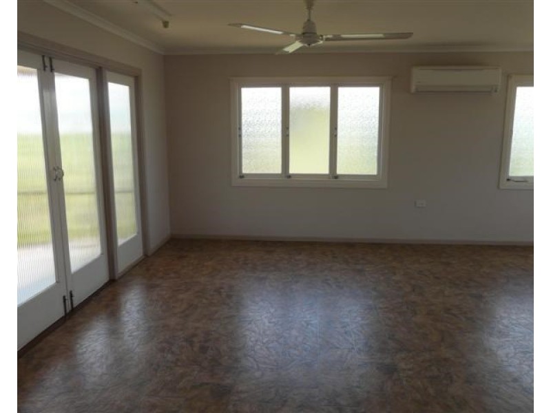 11 Cheshire Street, Wangan QLD 4871