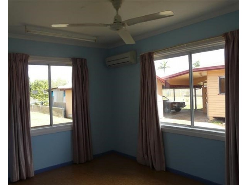 11 Cheshire Street, Wangan QLD 4871