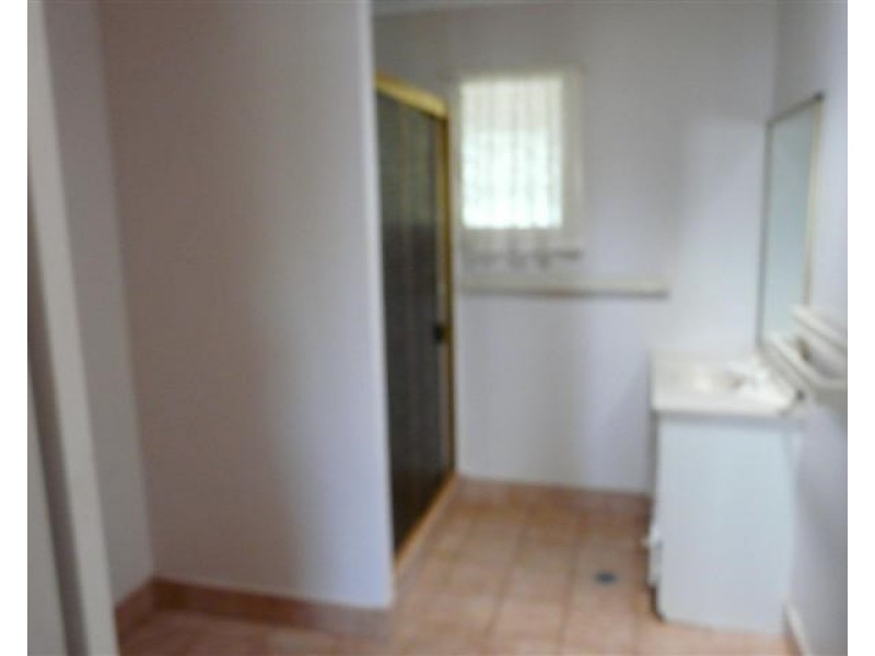 11 Cheshire Street, Wangan QLD 4871