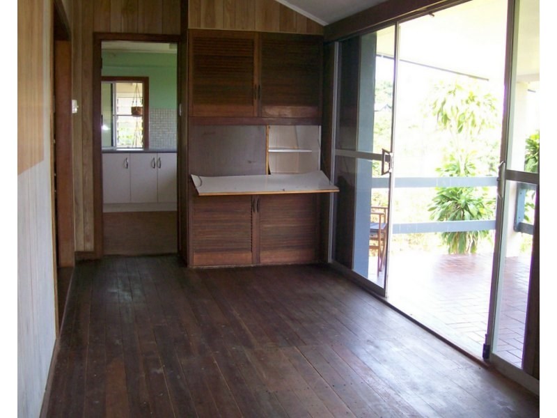 9 Fitzgerald Street, East Innisfail QLD 4860