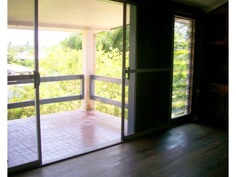 9 Fitzgerald Street, East Innisfail QLD 4860