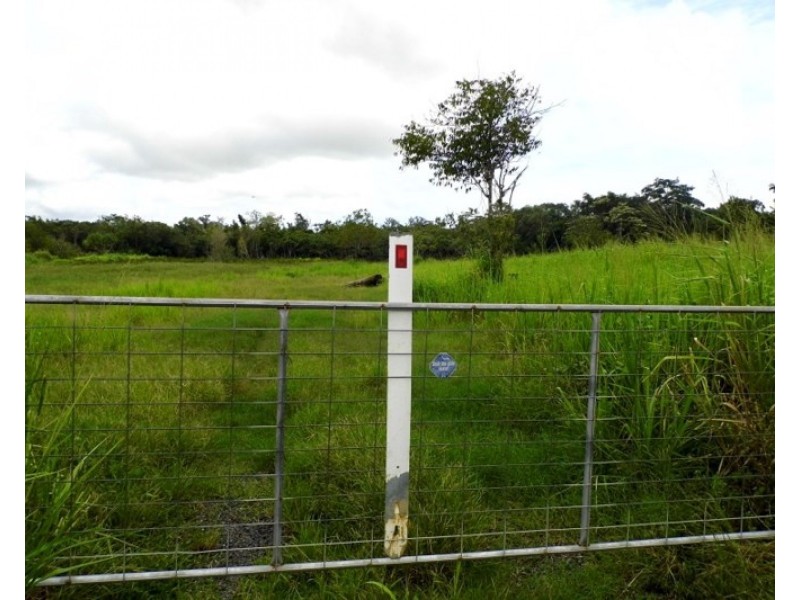 0 LOUIS, South Innisfail QLD 4860
