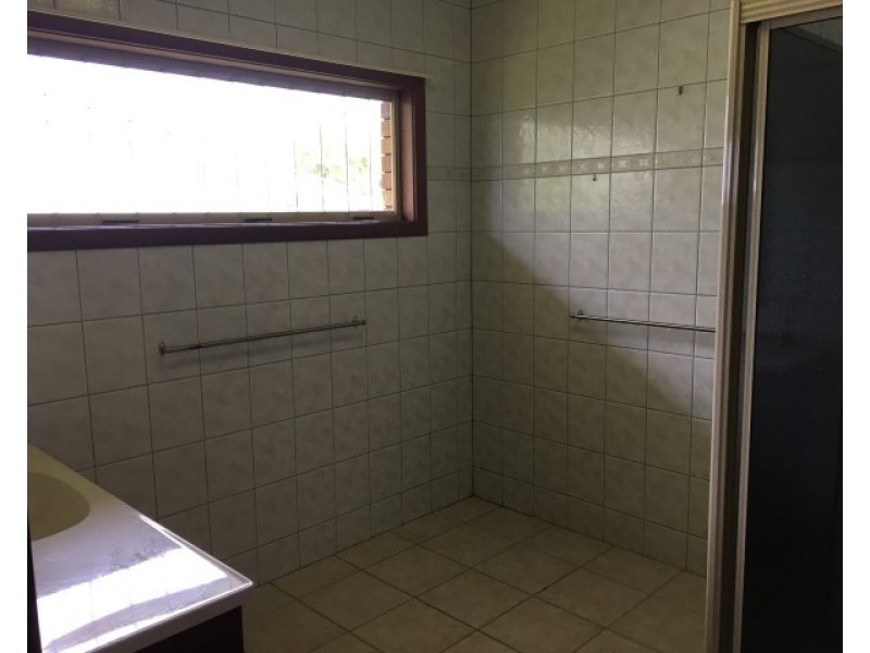 423 Palmerston Highway, Belvedere QLD 4860