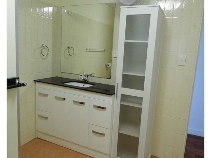 32 MAUD, Flying Fish Point QLD 4860